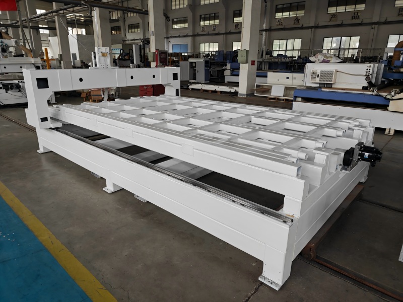 Heavy-duty CNC Nesting Machine from DEELEE CNC